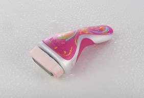 Schick Intuition Limited Edition Razors 01
