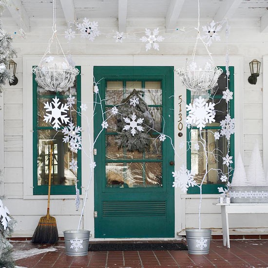 Front Porch Christmas Decorating Ideas (And a Speed Cleaning Checklist ...