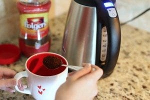 Are your mornings stressful, rushed, hectic and just over-all not very enjoyable? Maybe you groan when the alarm clock goes off, not because you had a bad night of sleep, but because you dread what the morning holds. What if you could start off every day dedicated to self-care and kicking off your morning on the right foot?