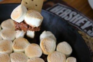 With only four ingredients and a few minutes of your time, you can whip up this S'mores dip recipe that will put a smile on everyone's face.