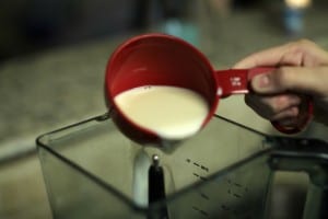 The Sunrise Smoothie recipe only has four easy-to-find ingredients, it takes about a minute to whip up and it’s so full of flavor that it will be both adult and kid-pleasing.