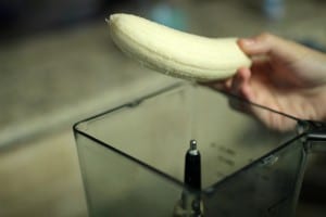 The Sunrise Smoothie recipe only has four easy-to-find ingredients, it takes about a minute to whip up and it’s so full of flavor that it will be both adult and kid-pleasing.