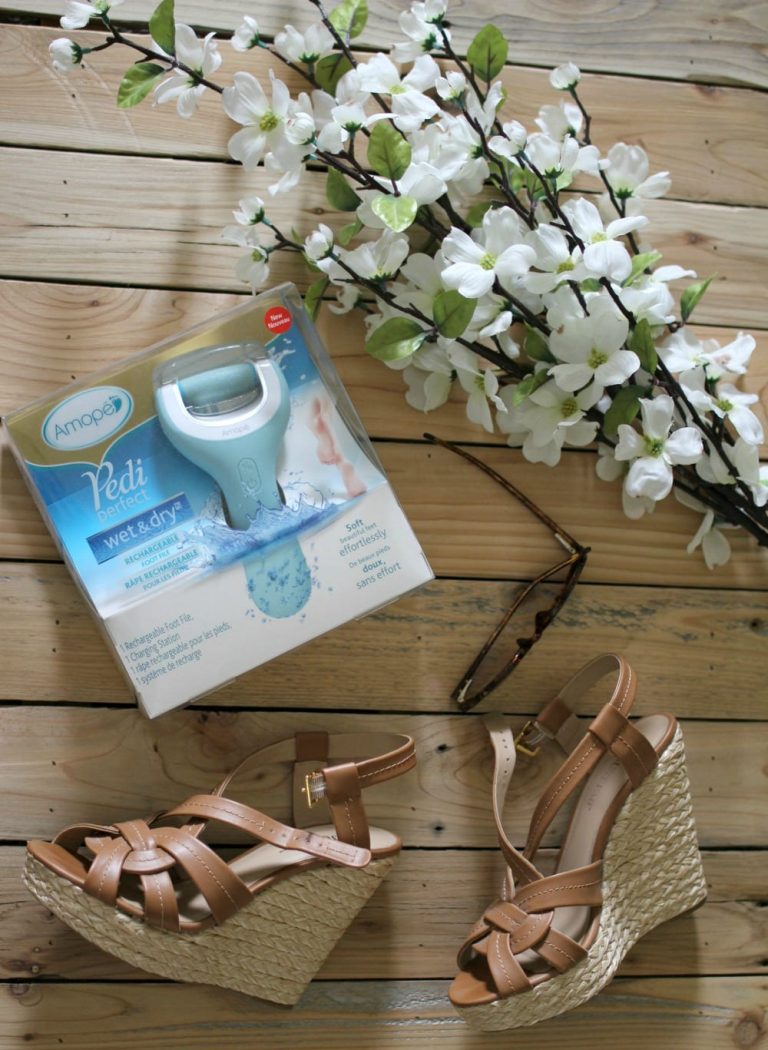 If you're anything like me, when the weather warms up and it's time to break out those sandals, you take one look at your feet and groan. From the fact they've been covered up all winter with socks and shoes to the cold air that's dried them out, our feet are always in need of (and ready for!) some TLC come spring and summer. Here's how to get your feet sandal ready! If you're anything like me, when the weather warms up and it's time to break out those sandals, you take one look at your feet and groan. From the fact they've been covered up all winter with socks and shoes to the cold air that's dried them out, our feet are always in need of (and ready for!) some TLC come spring and summer. Here's how to get your feet sandal ready!