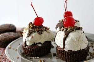 From Birthday parties and get-togethers with friends, to just because moments, these Brownie Sundae Cupcakes are sure to be a big hit. Plus, they are super easy to make! From Birthday parties and get-togethers with friends, to just because moments, these Brownie Sundae Cupcakes are sure to be a big hit. Plus, they are super easy to make!