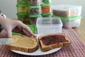 Lunch packing tips: 5 tips to creating a lunch packing station that saves you time Lunch packing tips: 5 tips to creating a lunch packing station that saves you time