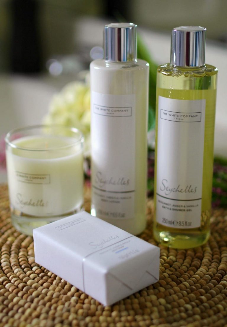 The Seychelles Collection from The White Company combines notes of fresh bergamot, bright orange and rich amber with warming notes of exotic coconut, vanilla and almond. Stylish living at its best. The Seychelles Collection from The White Company combines notes of fresh bergamot, bright orange and rich amber with warming notes of exotic coconut, vanilla and almond. Stylish living at its best.