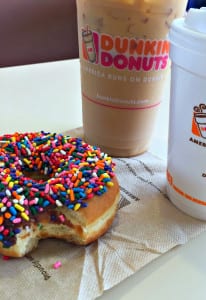 salted-caramel-at-dunkin-donuts-03