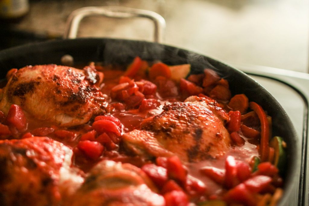 An easy one pot meal idea perfect for chicken and veggie lovers. 
