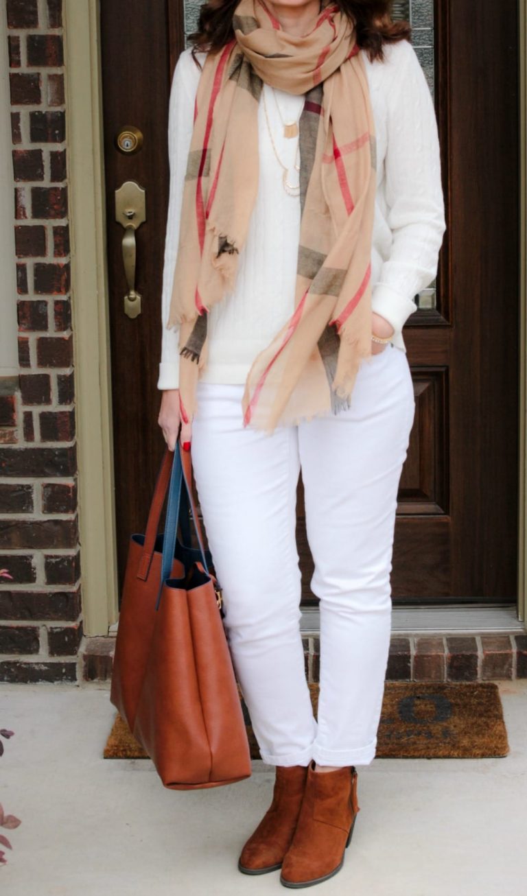 Winter white outfits - something fun to switch things up in your wardrobe a bit! Winter white outfits - something fun to switch things up in your wardrobe a bit!