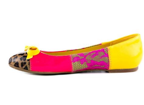Printed Flats by Guess