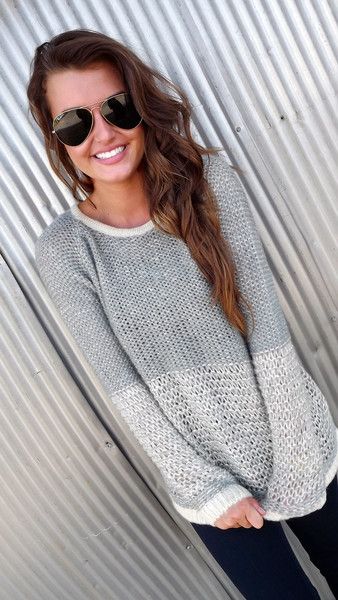 Cute Outfit Ideas of the Week - Edition #12 Oversized Tees and Sweaters ...