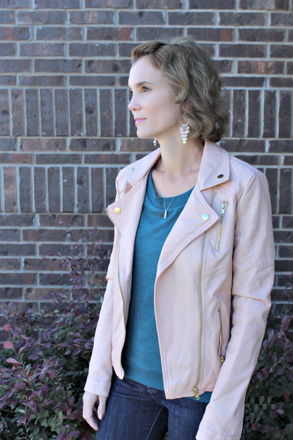 Cute Outfit Ideas Featuring a Pink Leather Jacket