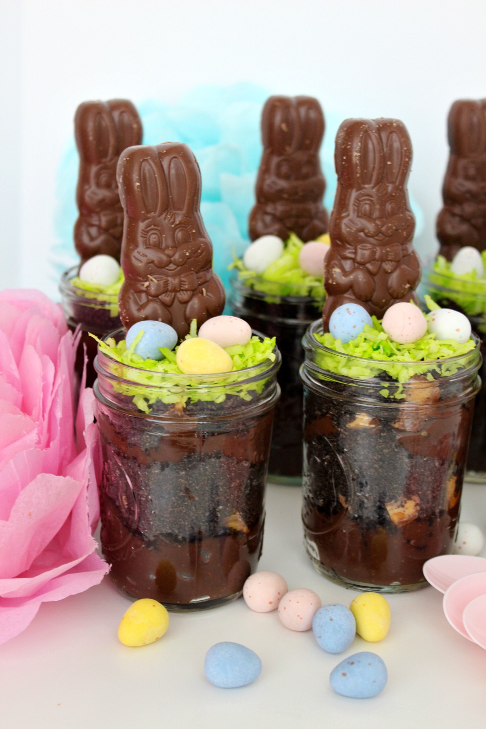 An Easy & Delicious Easter Dessert Using Classic and New Candies from ...