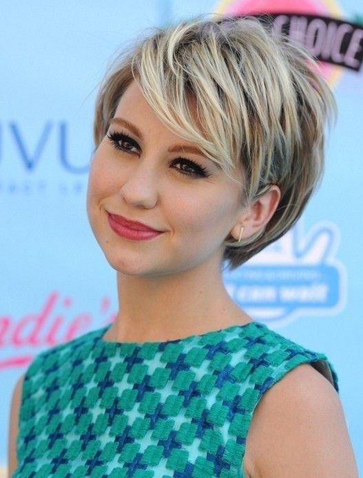 The Most Gorgeous Short Haircuts For Thick Wavy Hair 2024