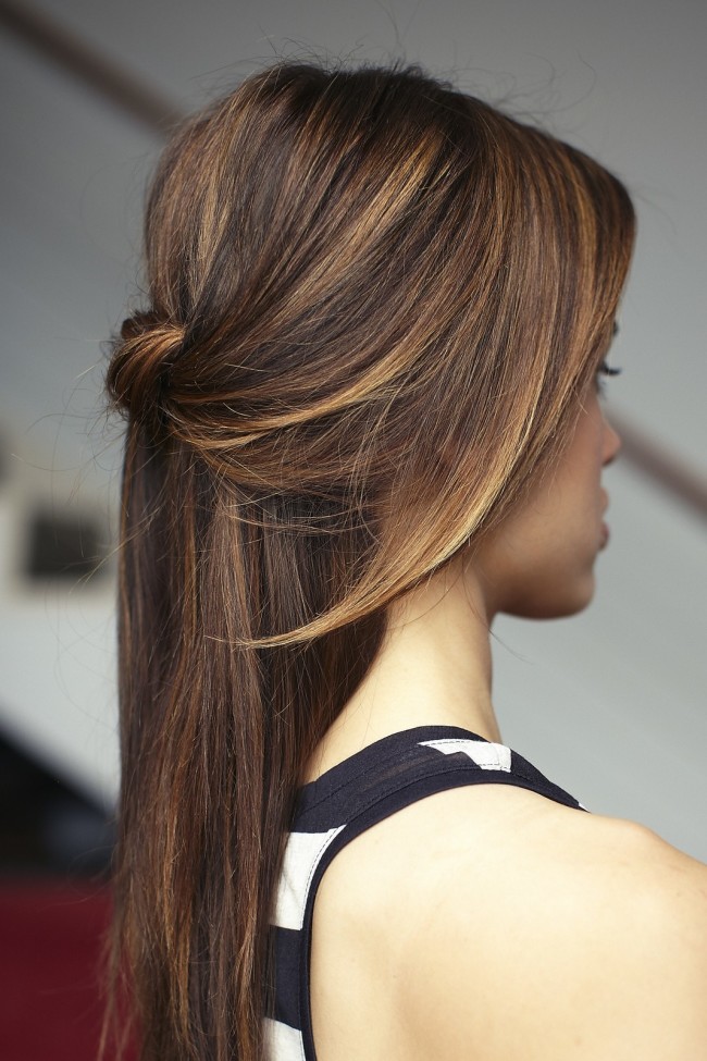 Looking for some easy half up half down hairstyles? This look is perfect for events, weddings or even an every day casual look. Check out the different ways to wear this look & then try it on yourself!