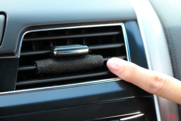 How would you like to keep an air freshener in your car that is discreet, long lasting, doesn't leak or block the air vent and smells amazing? There's an easy way and a fantastic product that is perfect!