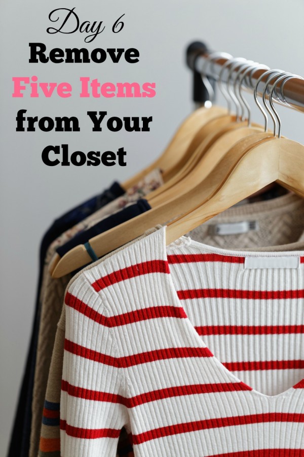 Day 6 of 31 Days of Fashion is a challenge. Can you get rid of five things in your closet? I got rid of over 100. See why and how it made me feel