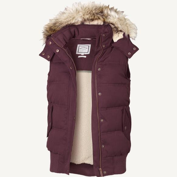 The perfect vest outfit for those cold days when you need another layer. The Kimberely vest has just the right amount of features to make it comfortable and stylish.