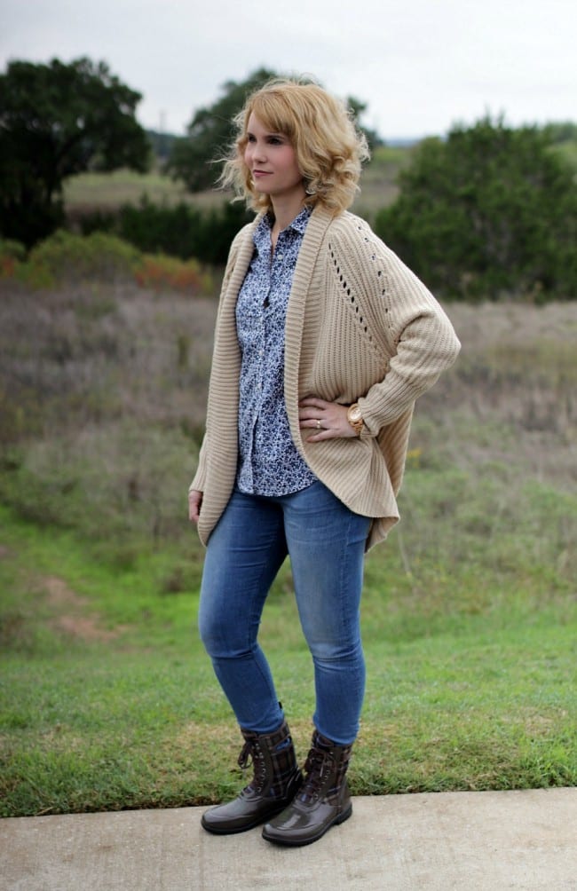 A Functional, Yet Stylish Bogs Boots Outfit | Mom Fabulous