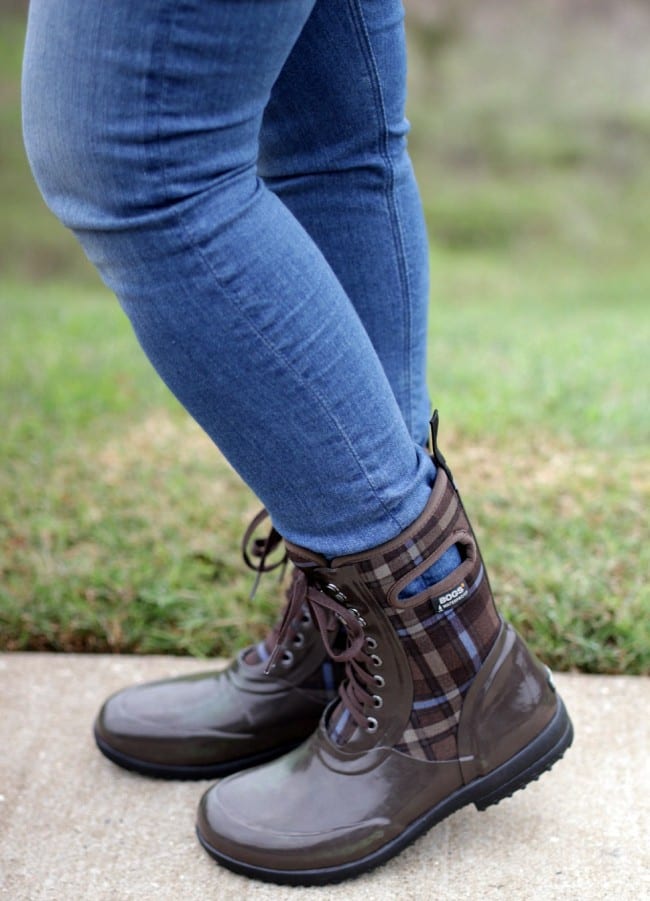  How does one dress in style for a wet fall and winter? Check out my Bogs boots outfit where I combine style and functionality. It's functional fall fashion at its best.