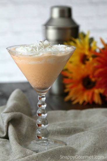 Pumpkin-Spice-Cake-Martini-Cocktail-Recipe