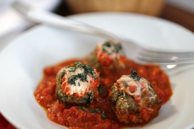 Eggplant meatballs recipe - If you're looking for a delicious main dish for vegetarians, these eggplant meatballs are perfect for everyone. (Even meat eaters!)