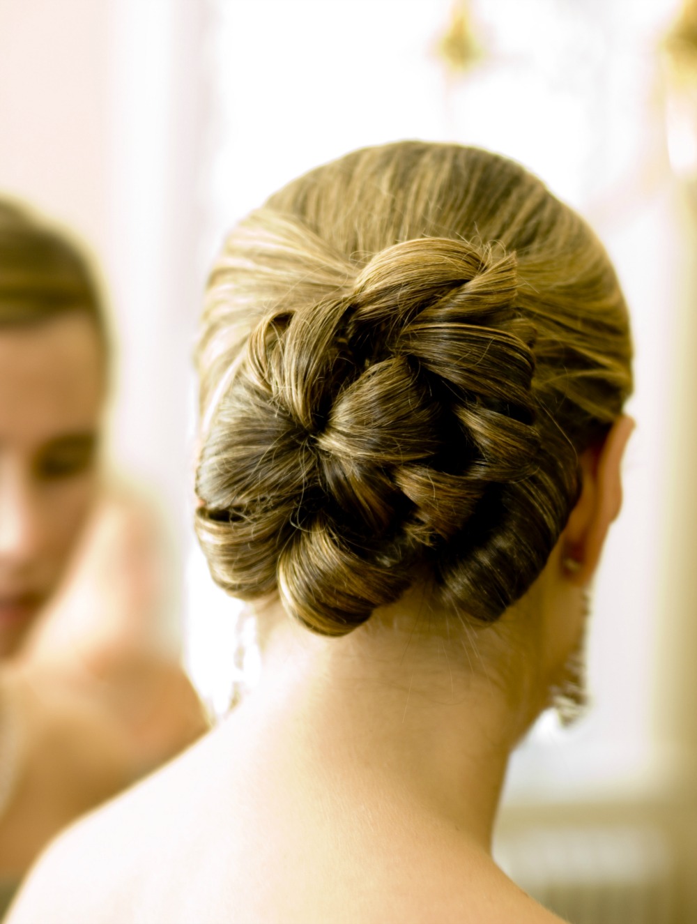 40 Wedding Hairstyles You'll Absolutely Want to Try | Mom Fabulous