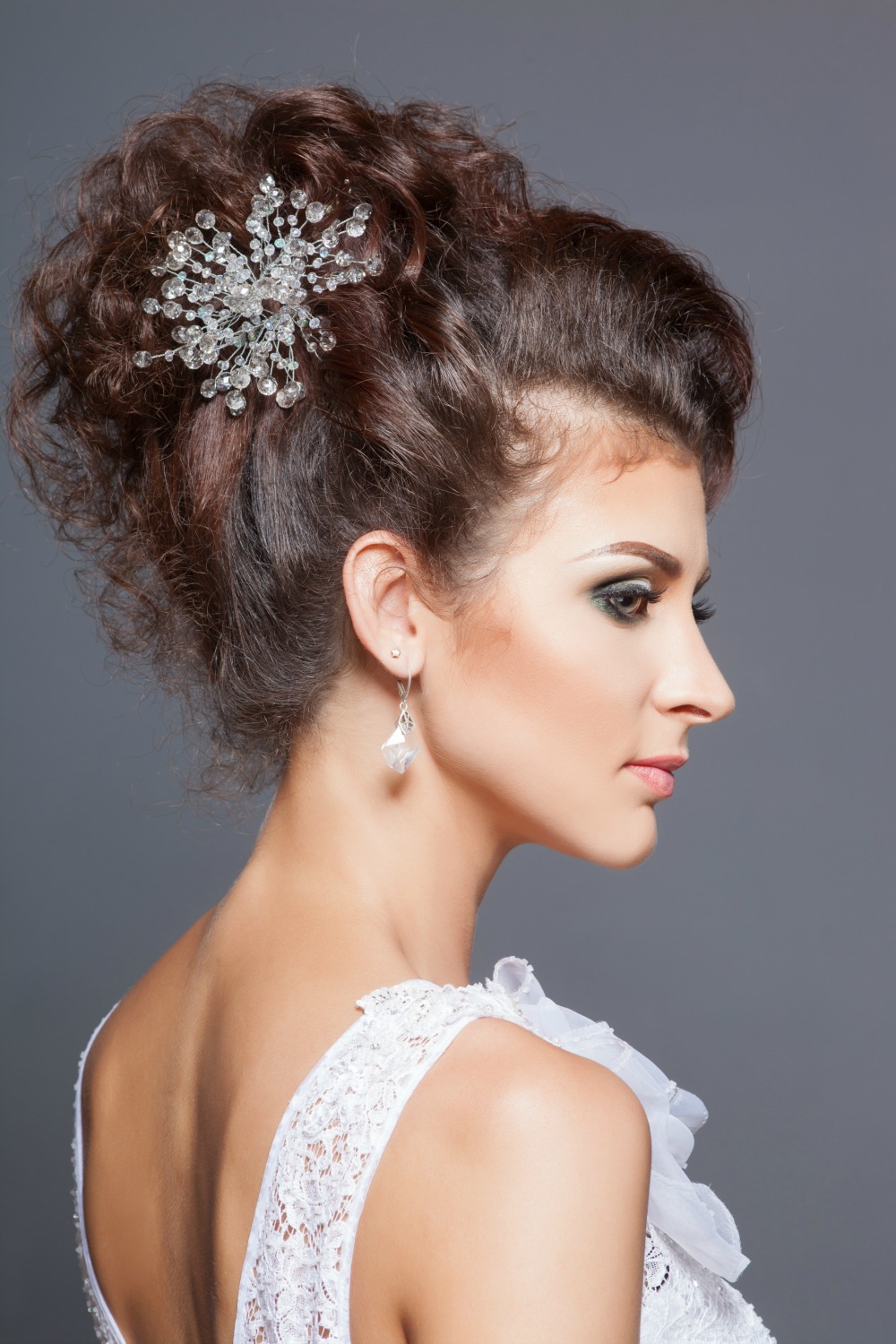 40 Wedding Hairstyles Youll Absolutely Want To Try Mom Fabulous 7118