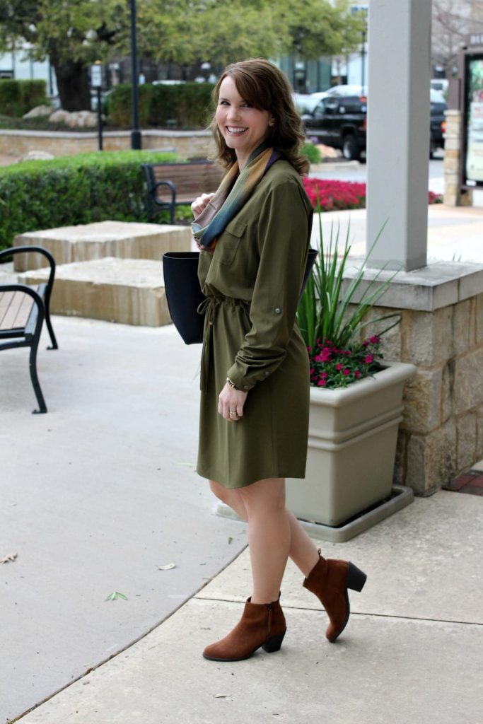 Spring fashion: An olive dress outfit is perfect for these warmer days when you need to run errands, but want to look stylish and stay comfortable.