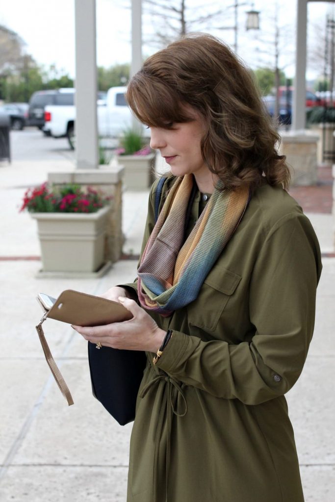 Spring fashion: An olive dress outfit is perfect for these warmer days when you need to run errands, but want to look stylish and stay comfortable.