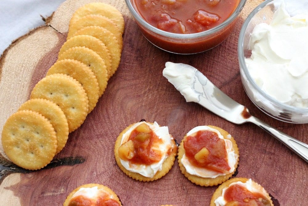 #StackItUp with this Ritz Cracker snack idea: Cream Cheese & Mango Salsa RITZwich. YUM.