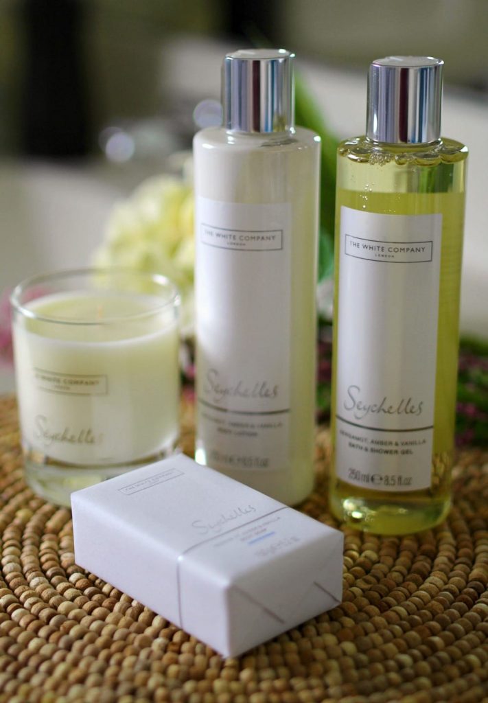 The Seychelles Collection from The White Company combines notes of fresh bergamot, bright orange and rich amber with warming notes of exotic coconut, vanilla and almond. Stylish living at its best.