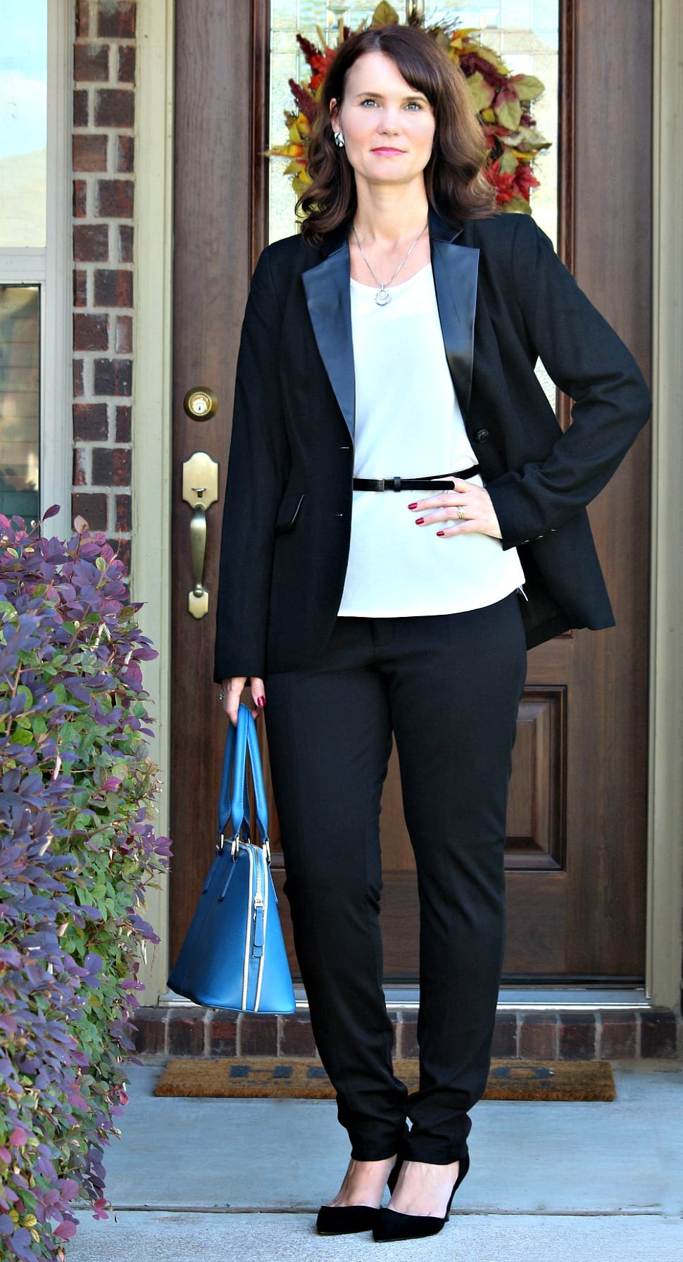 white blouse and black pants outfit