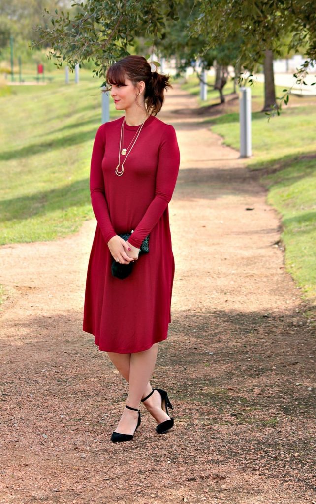 Women's fall fashion - The Remi Long Sleeve Swing dress is the perfect fall wardrobe staple. It can be styled a dozen different ways, comes in 17 colors and is so soft. I love this dress! And this burgundy color is incredible.