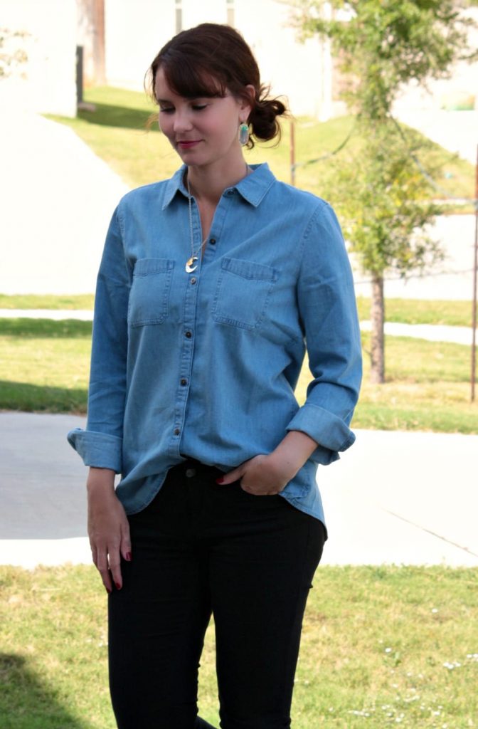 My go to fall outfit idea - denim button up shirt, black jeans and ballet flats.