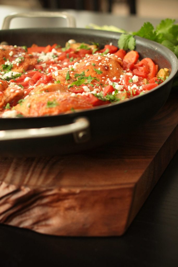 An easy one pot meal idea perfect for chicken and veggie lovers. 