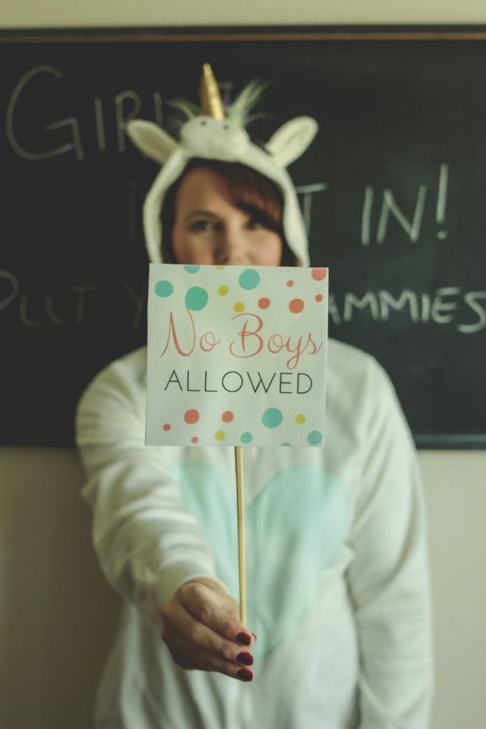 Who's ready for a fun Grown Up Pajama Party for the Ladies? Grab those unicorn onesies, those no boys allowed signs and your cell phones for loads of fun pictures because this will be a night to remember! This pajama party includes everything from photo booth printables to food ideas and table decor.