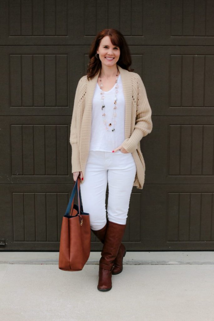 Winter white outfits - something fun to switch things up in your wardrobe a bit!