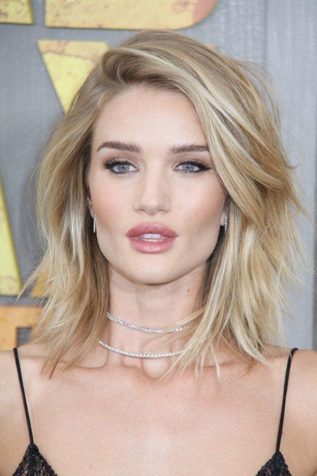 11 Long Feathered Cut Hairstyles Ideas for Girls - Cosmetize UK