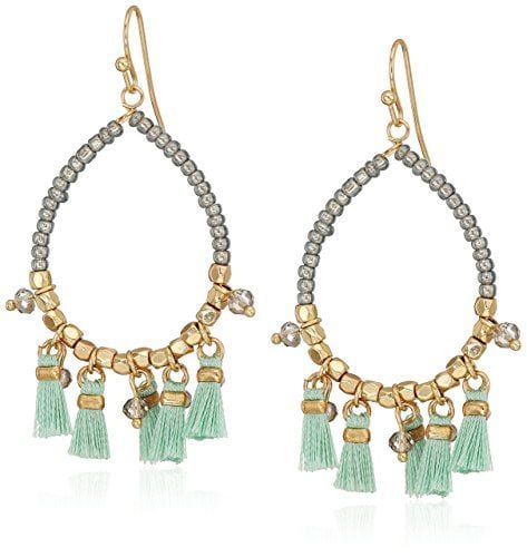If you're looking for an easy and fun way to help elevate your style this spring and summer, tassel earrings and necklaces are the way to go. Add a pinch of bohemian to your everyday outfits and create looks you love.