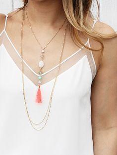 Tassel necklace outfit ideas