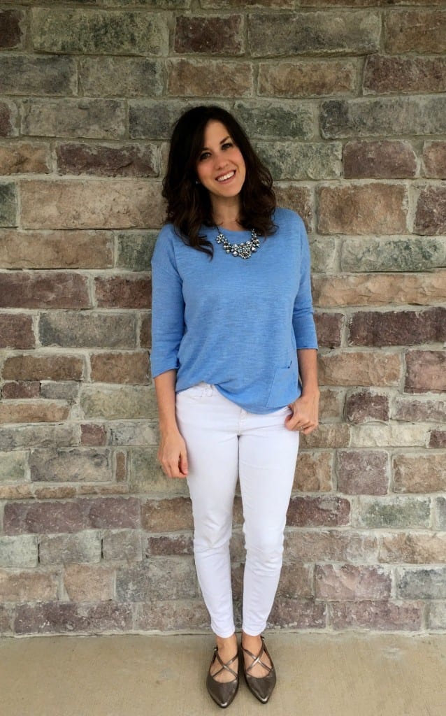 How to Wear White Jeans in Summer + Outfit Ideas to Copy! | Mom Fabulous