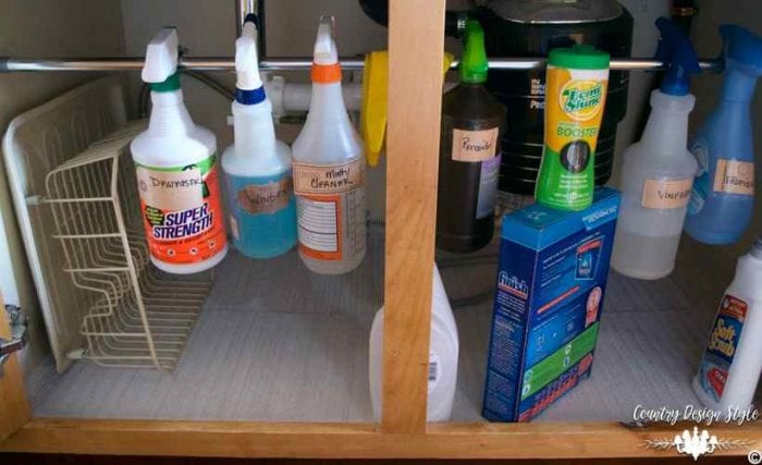 Kitchen organization ideas that you can really use! You don't want to miss these tips to spruce up your kitchen!