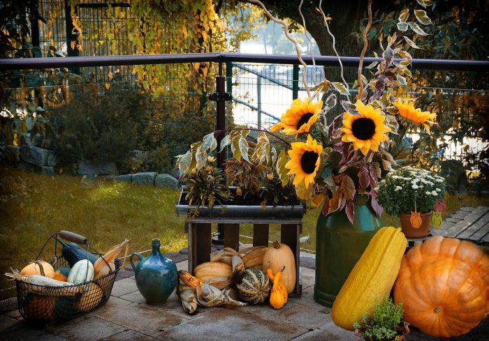 halloween porch decor